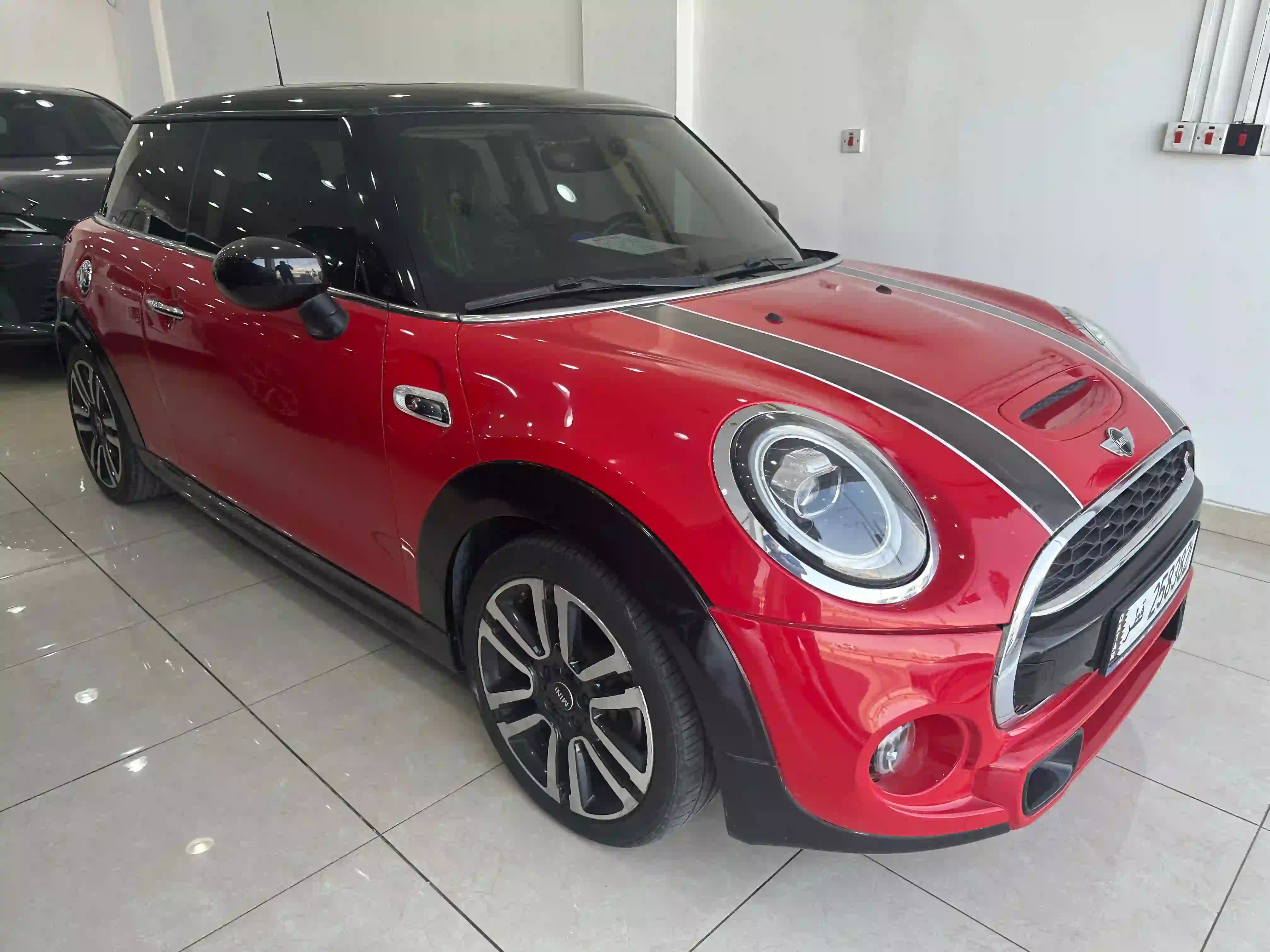 Mini Cooper S. 2021 - Image 2