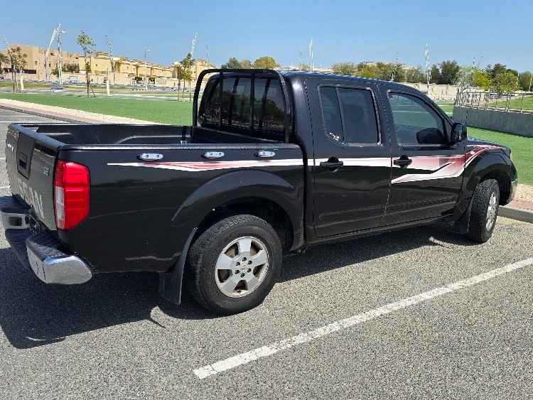 Nissan Navara SE 2015 - Image 2