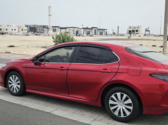 Toyota Camry GLE 2023 - Image 2