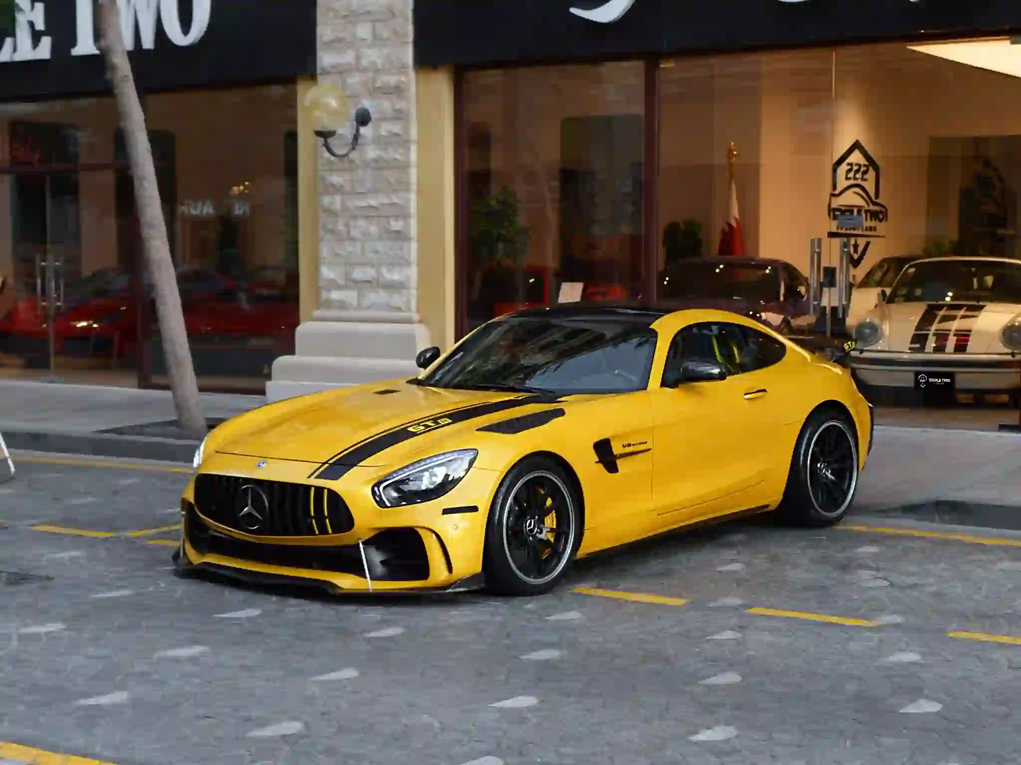 Mercedes-Benz GTR Pro AMG 2016 - Image 1