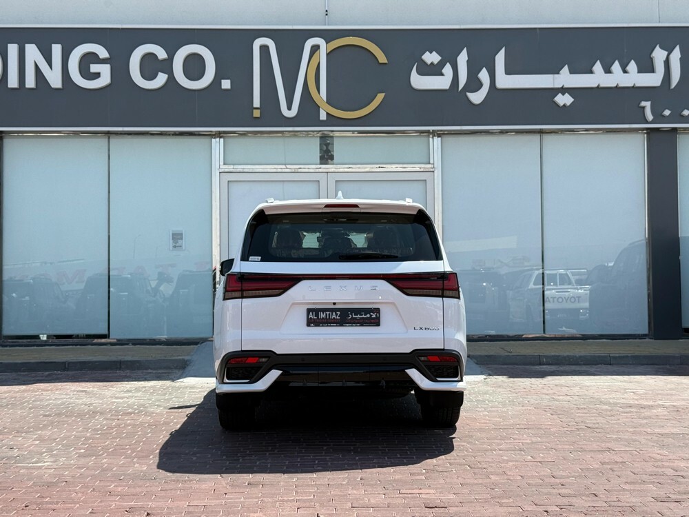 Lexus LX 600  F-Sport 2025 - Image 4