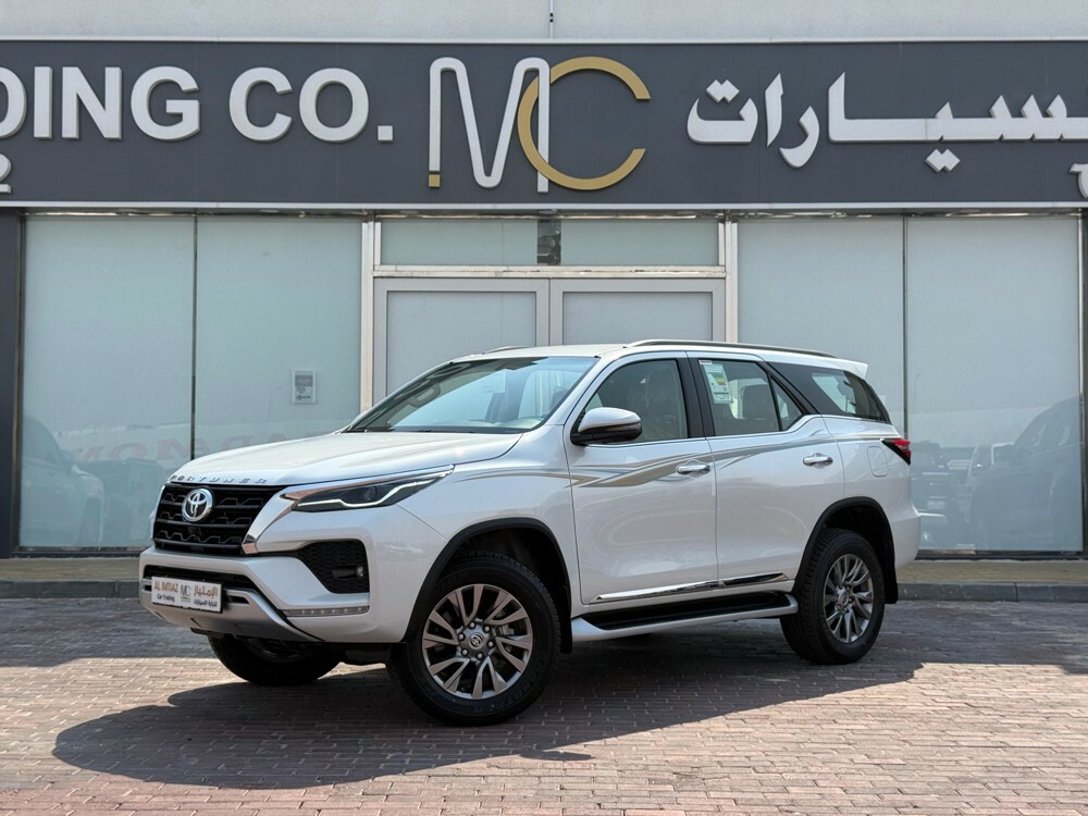 Toyota Fortuner V6 2025