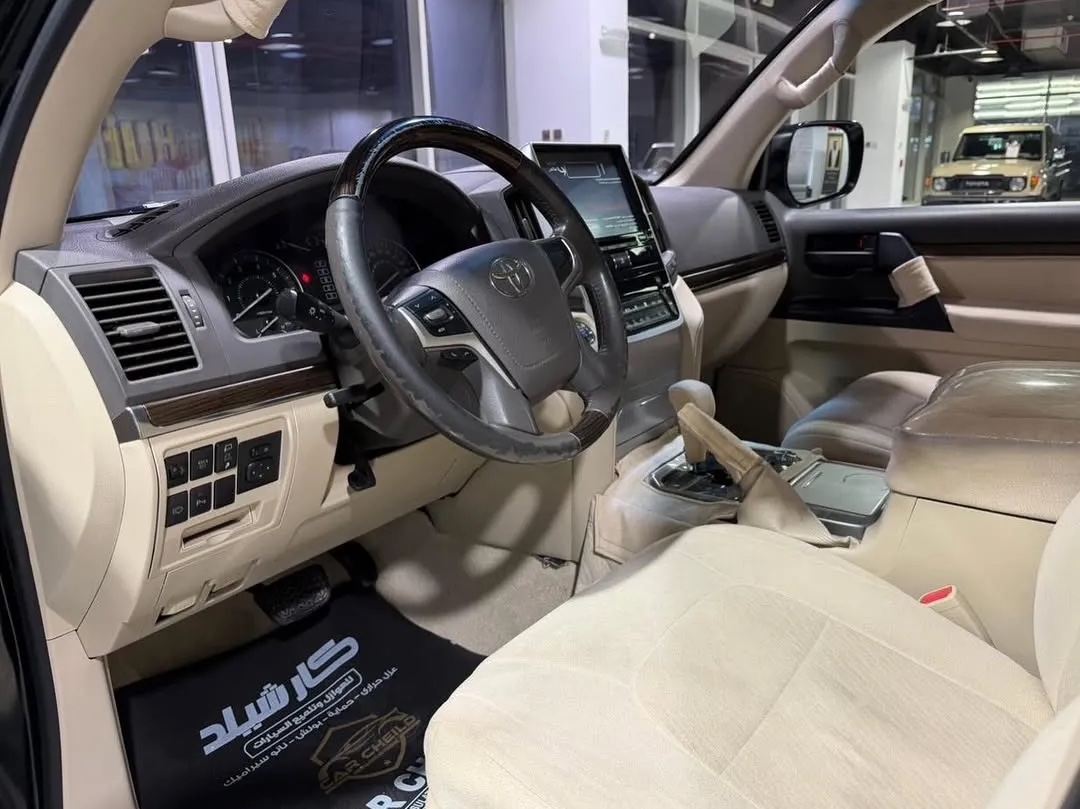 Toyota Land Cruiser GX.R 2019 - Image 4