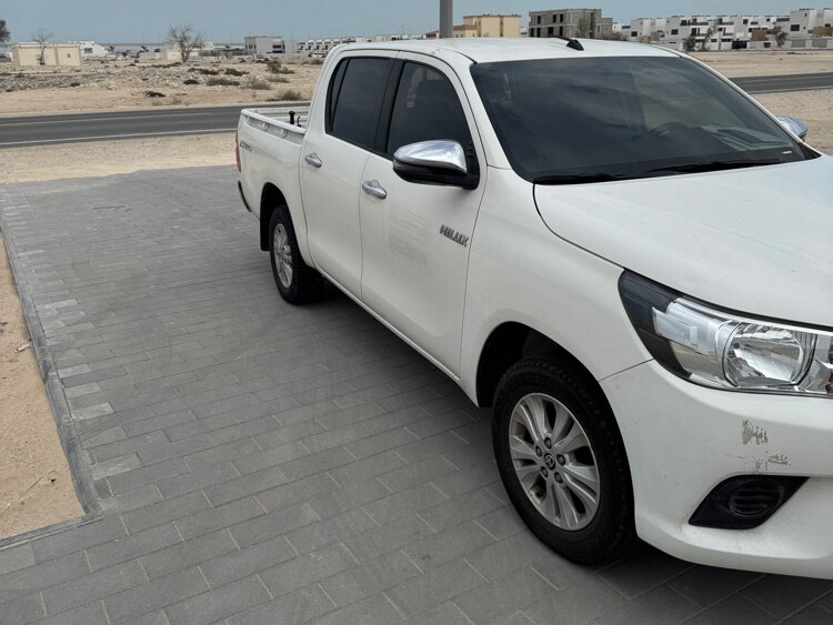 Toyota Hilux SR5 2020 - Image 2