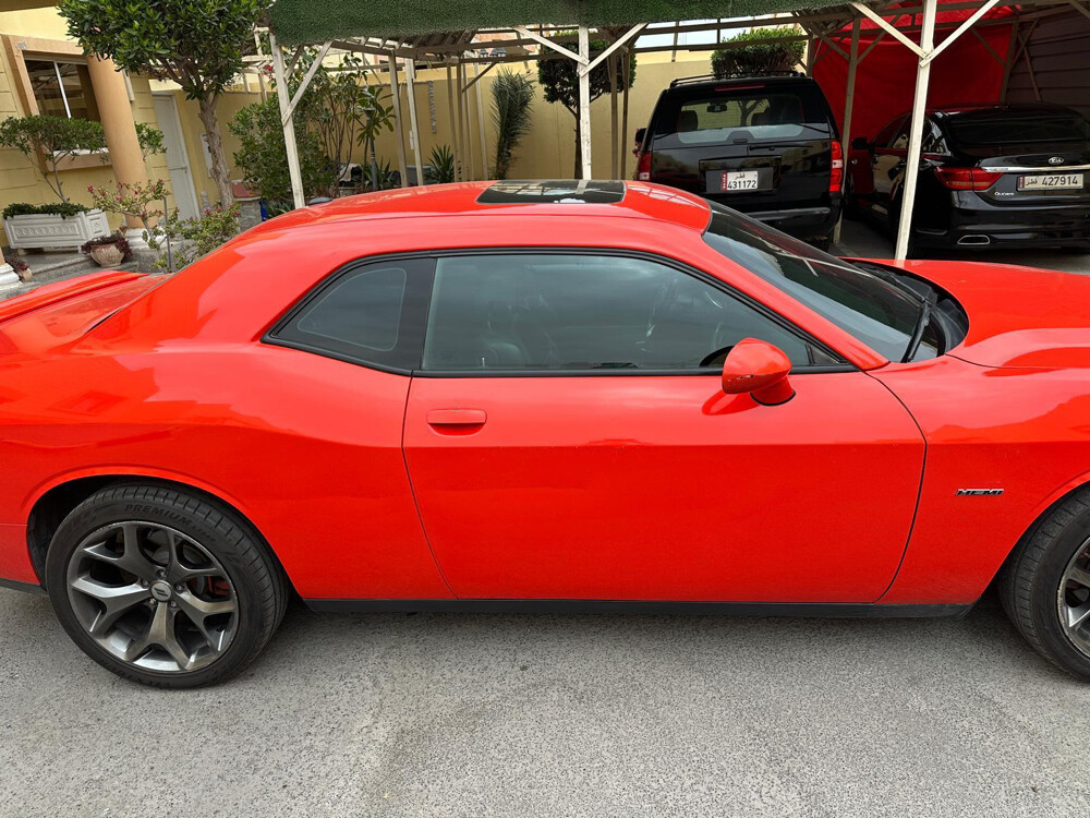 Dodge Challenger SRT 2017 - Image 2