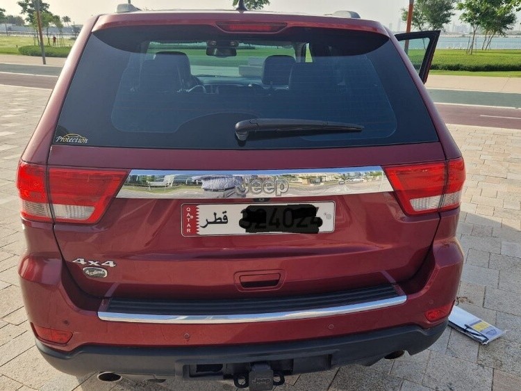 Jeep Grand Cherokee Overland 2012 - Image 3