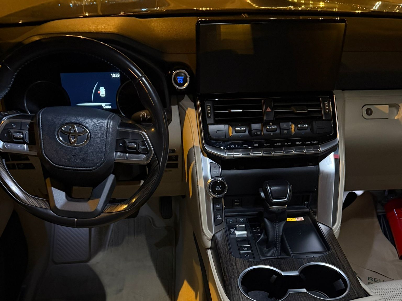 Toyota Land Cruiser VX 2023 - Image 2