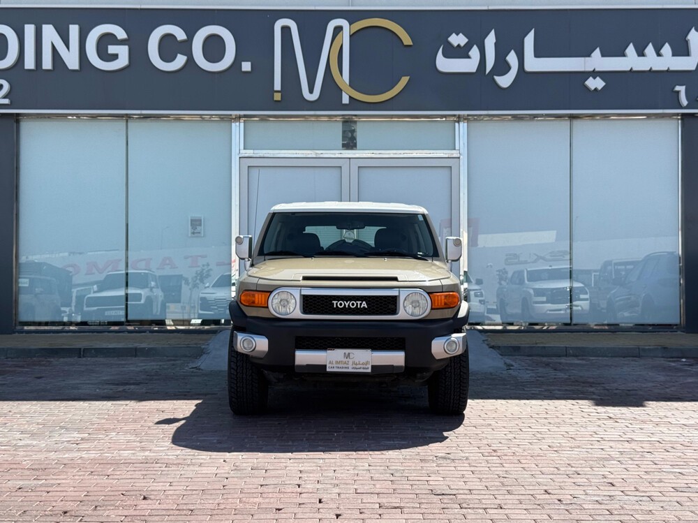 Toyota FJ Cruiser 2015 - Image 2