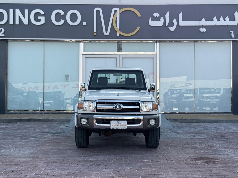 Toyota Land Cruiser LX 2023 - Image 2