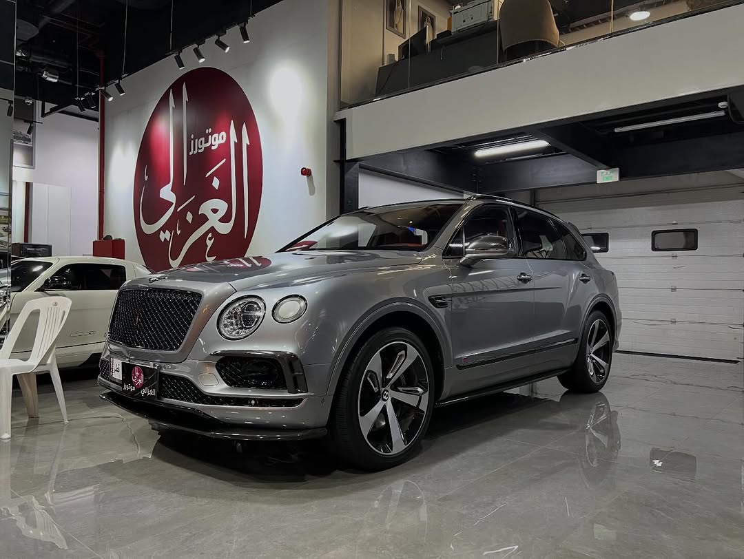 Bentley Bentayga 2017 - Image 1