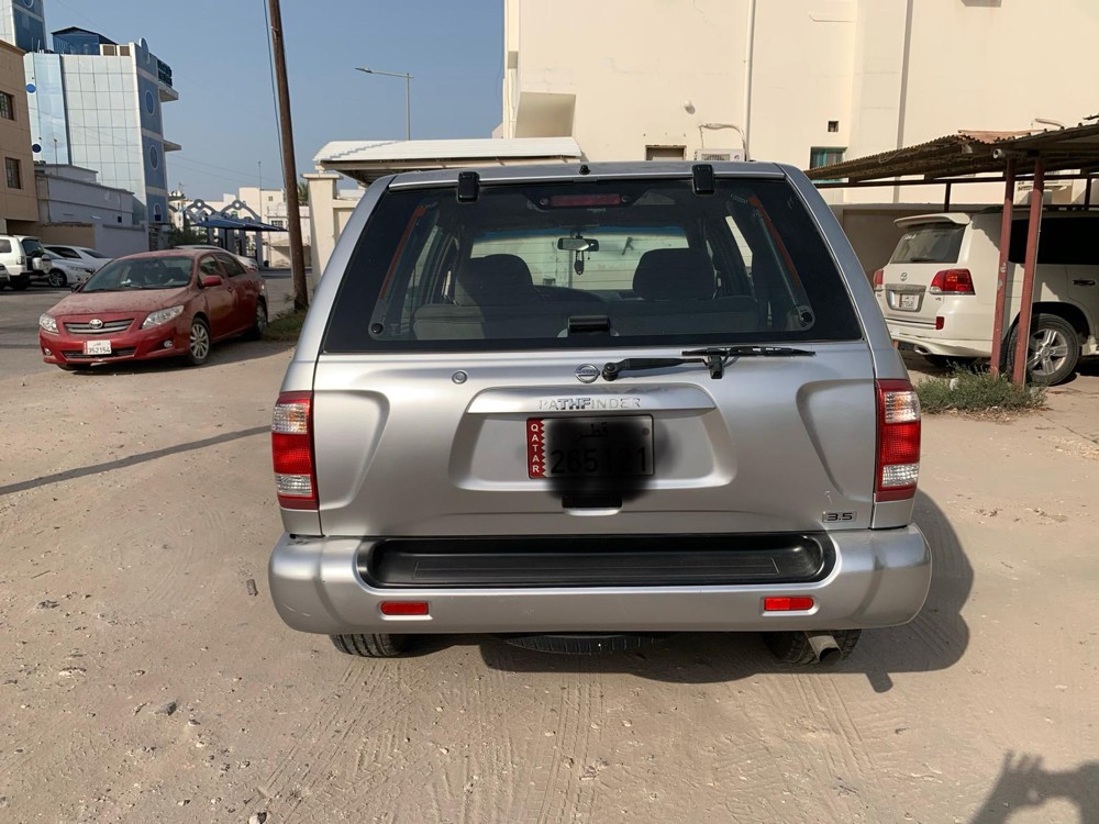 Nissan Pathfinder 2003 - Image 3