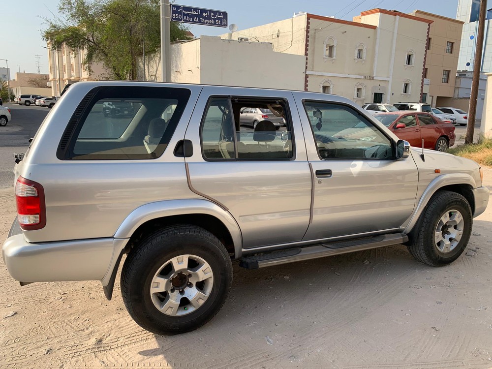 Nissan Pathfinder 2003 - Image 4