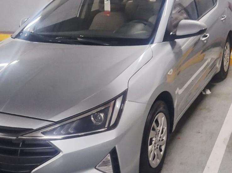 Hyundai Elantra 2020 - Image 2
