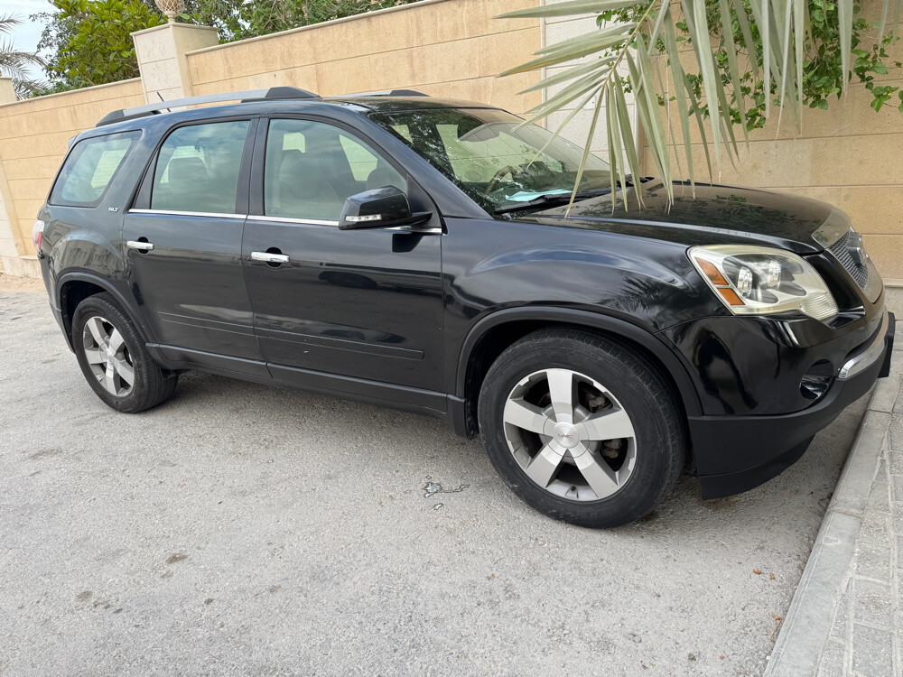 GMC Acadia SLT 2011 - Image 3