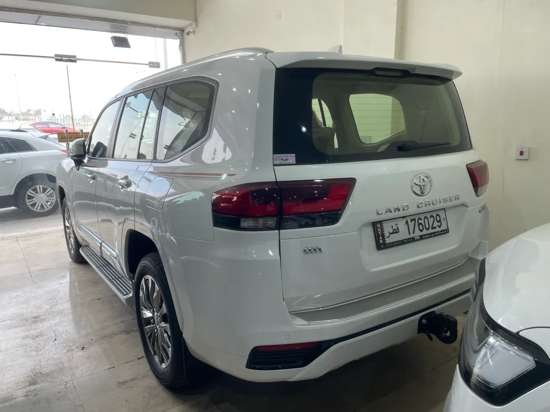 Toyota Land Cruiser GX.R 2026 - Image 2