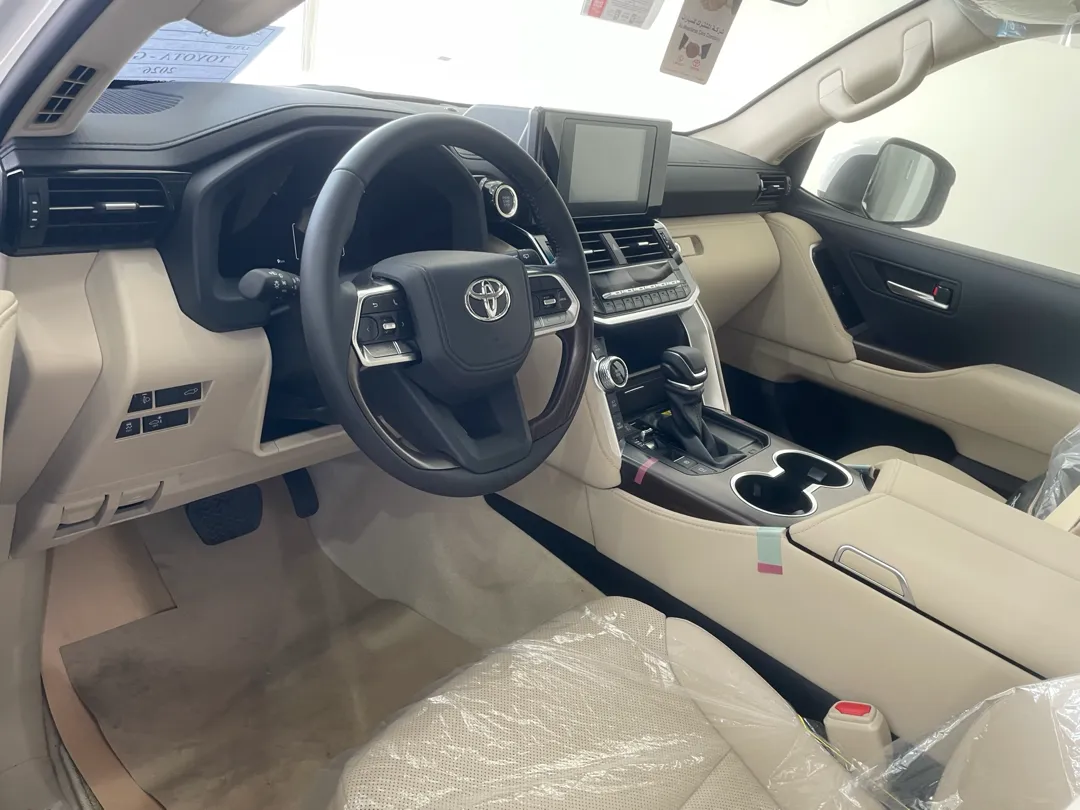 Toyota Land Cruiser GX.R 2026 - Image 4