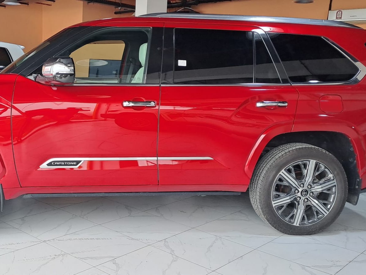 Toyota Sequoia 2023 - Image 4