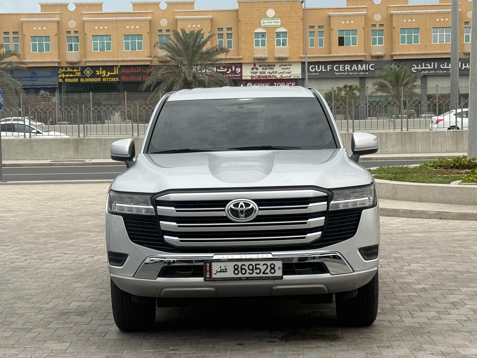 Toyota Land Cruiser GX.R 2023 - Image 2