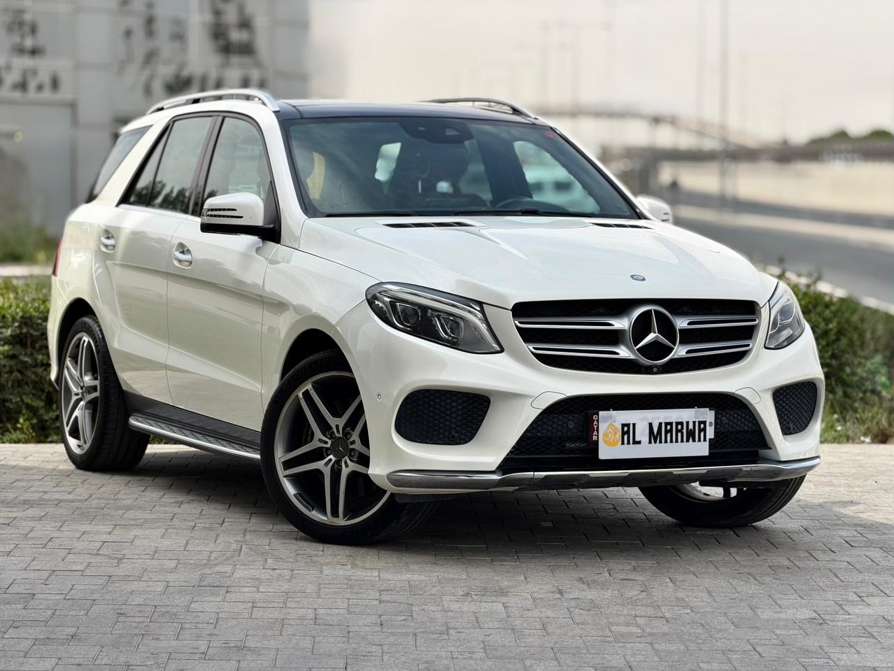 Mercedes-Benz GLE  400 2016 - Image 3