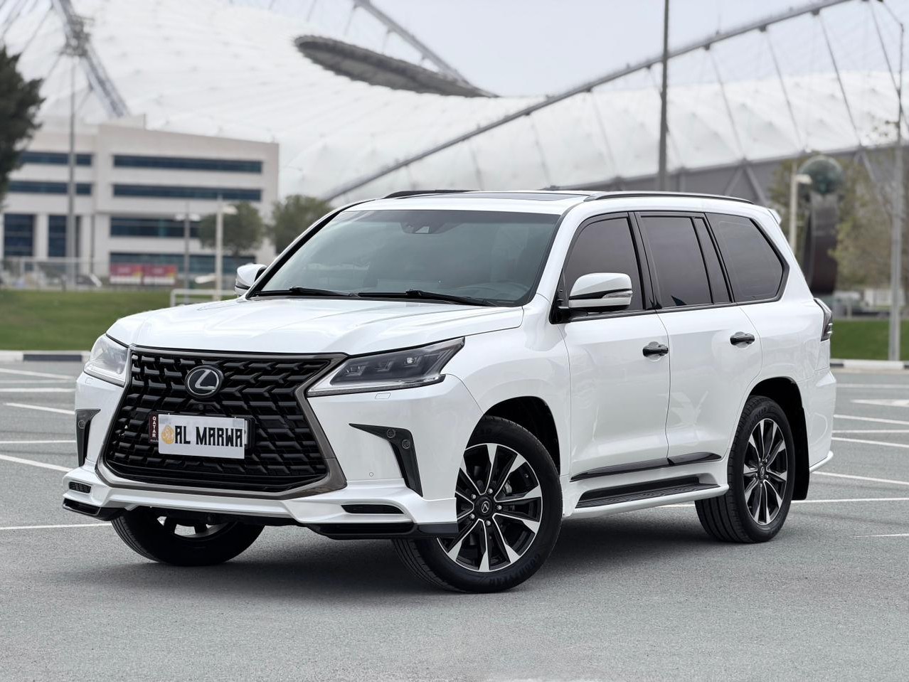 Lexus LX 570 S Black Edition 2021