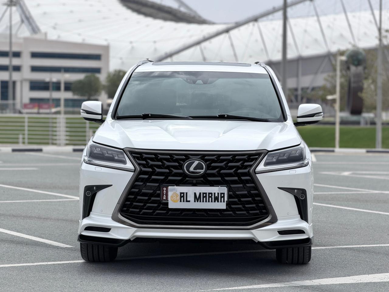 Lexus LX 570 S Black Edition 2021 - Image 2