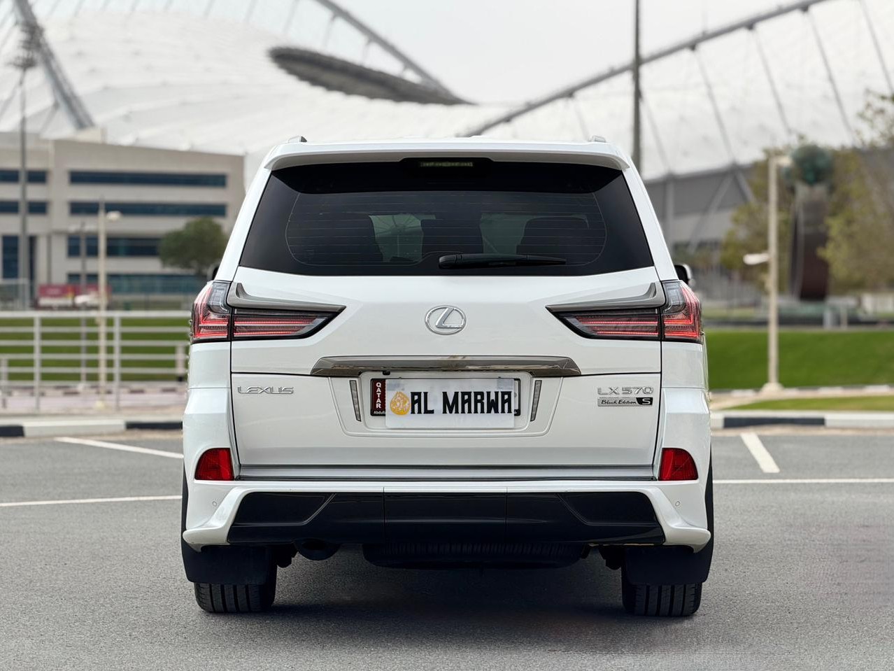 Lexus LX 570 S Black Edition 2021 - Image 3