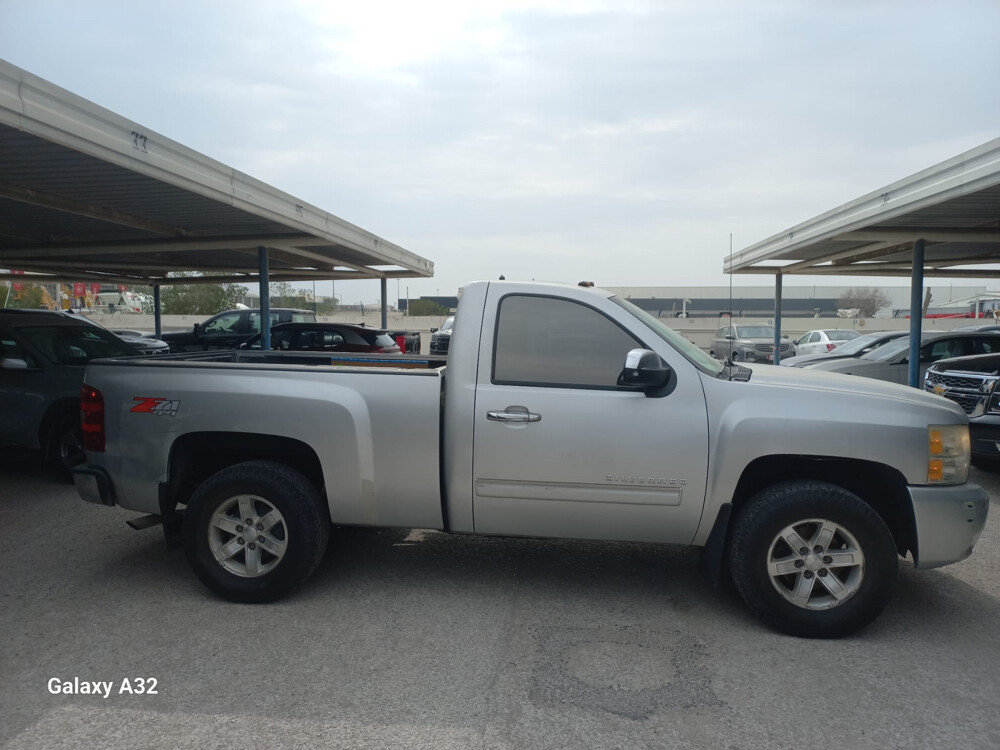 Chevrolet Silverado 3100 2011 - Image 4
