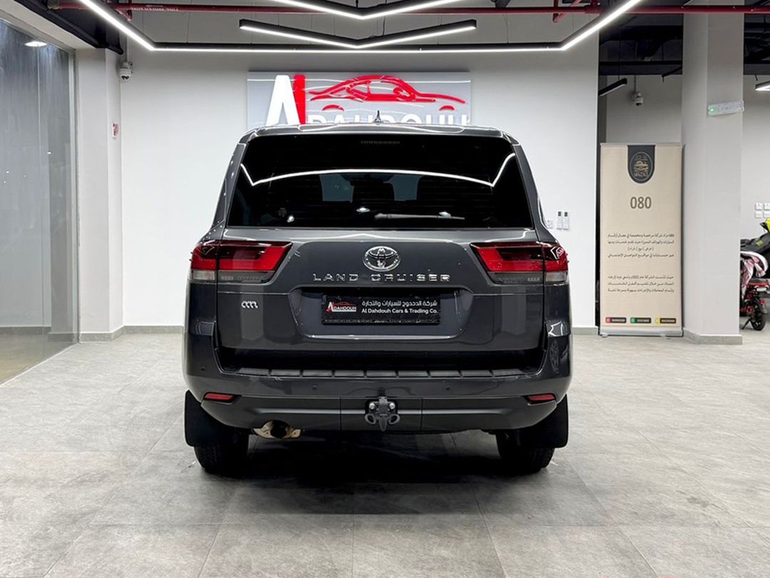 Toyota Land Cruiser GX 2024 - Image 3
