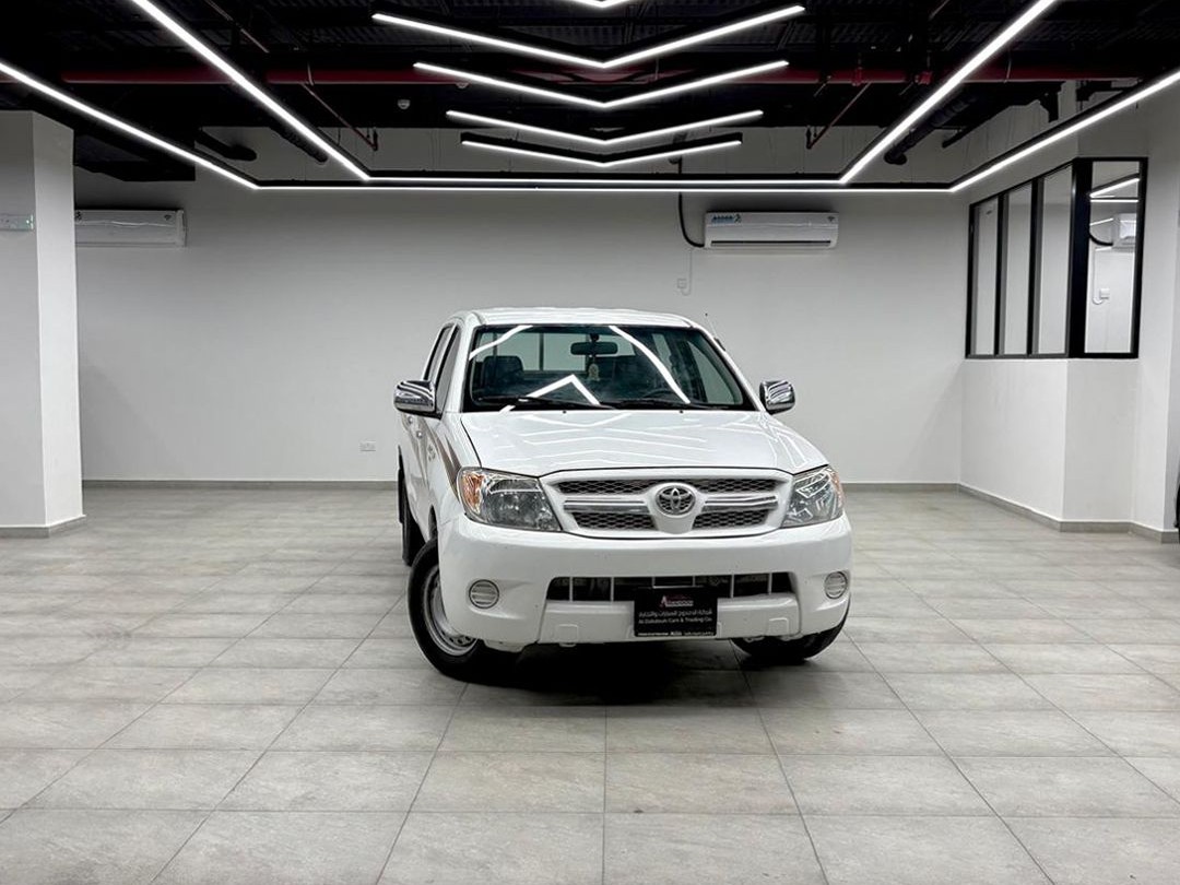 Toyota Hilux 2008 - Image 2