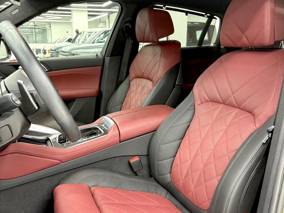 BMW X-Series X6 M 2024 - Image 3
