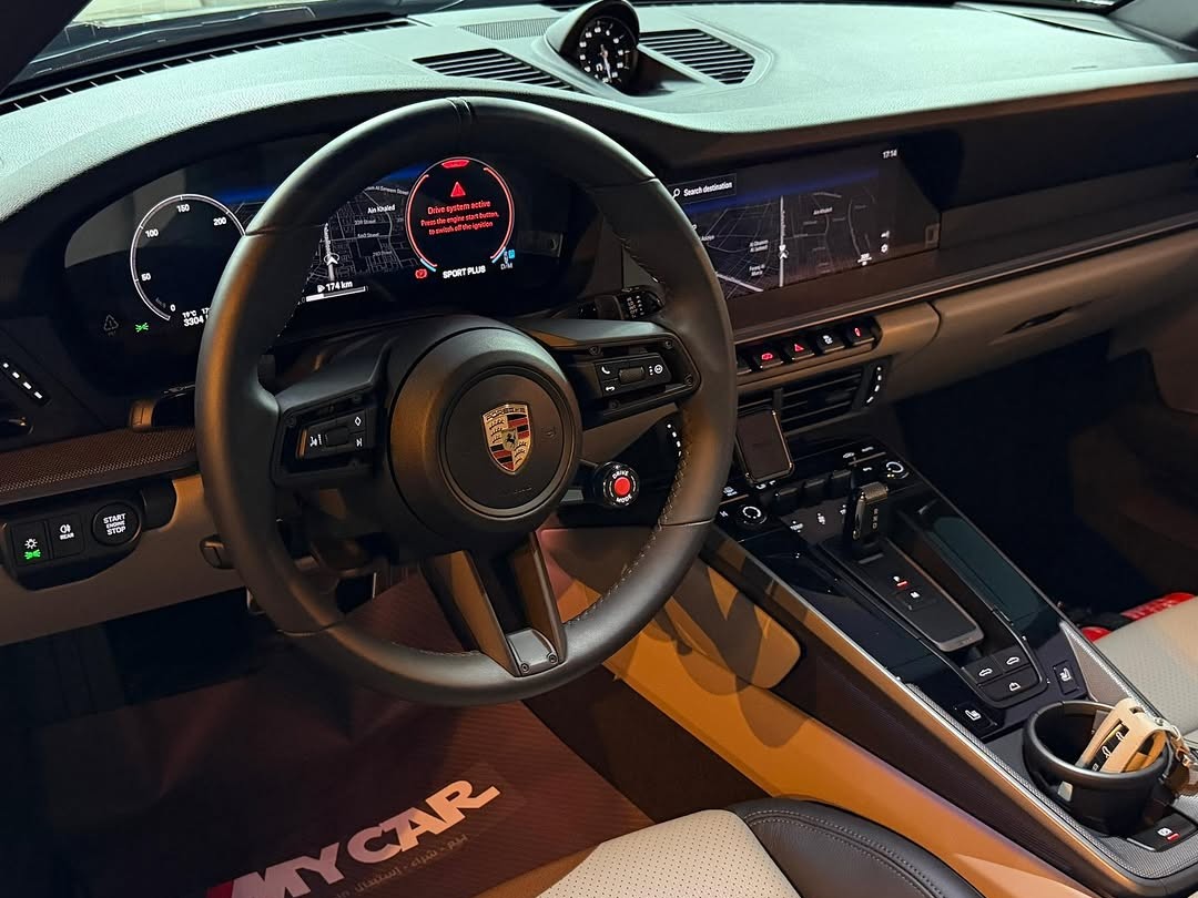 Porsche 911 CARRERA 2025 - Image 3