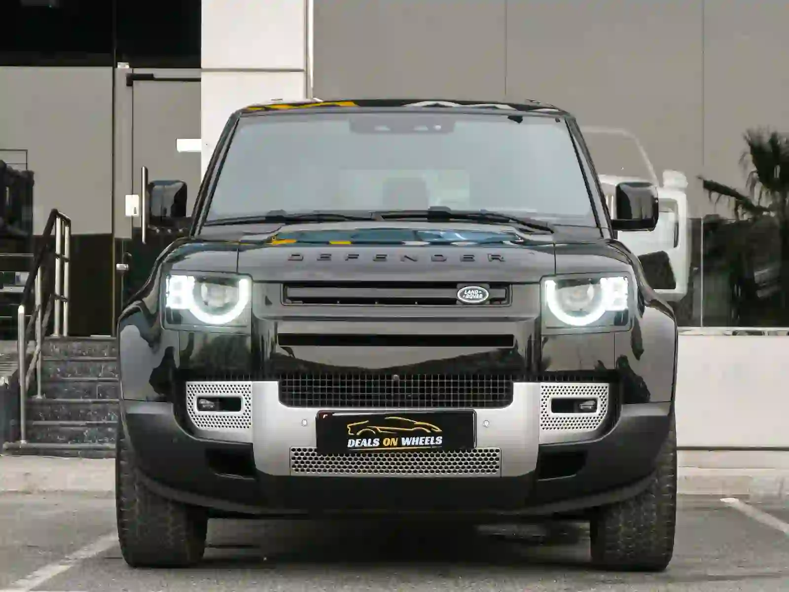 Land Rover Defender 130 HSE 2023