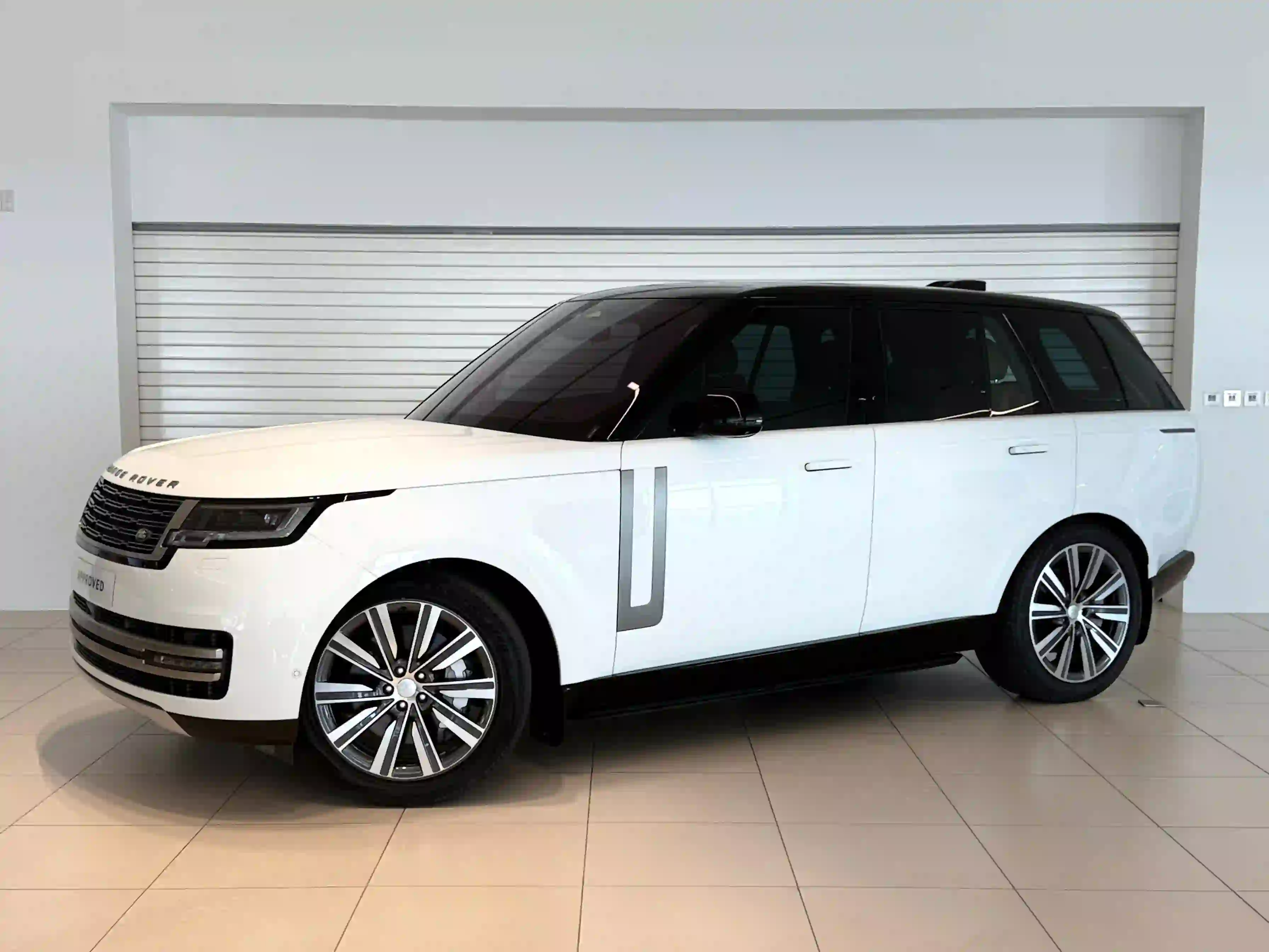 Land Rover Range Rover Vogue HSE 2023 - Image 3