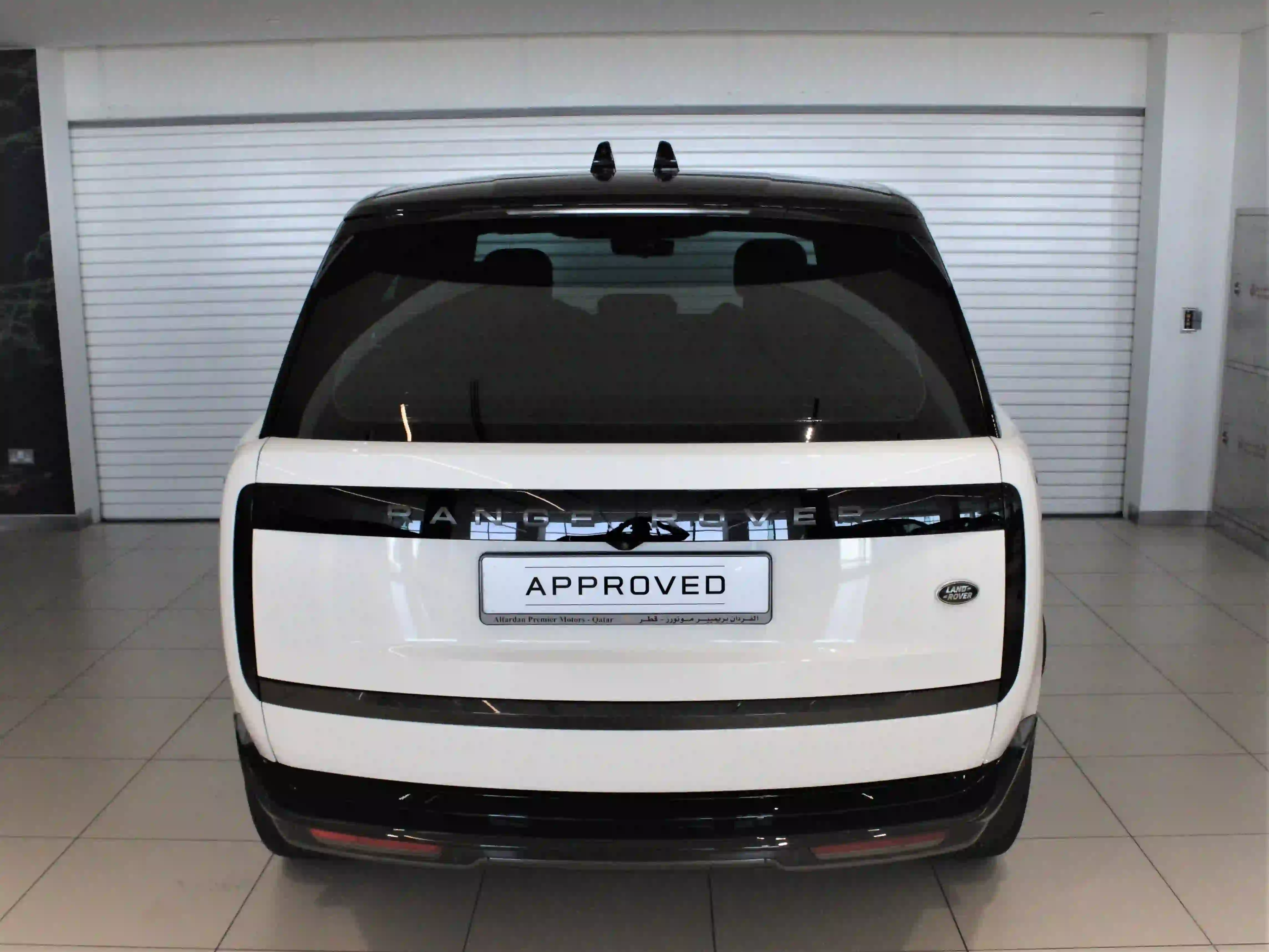 Land Rover Range Rover Vogue HSE 2023 - Image 4