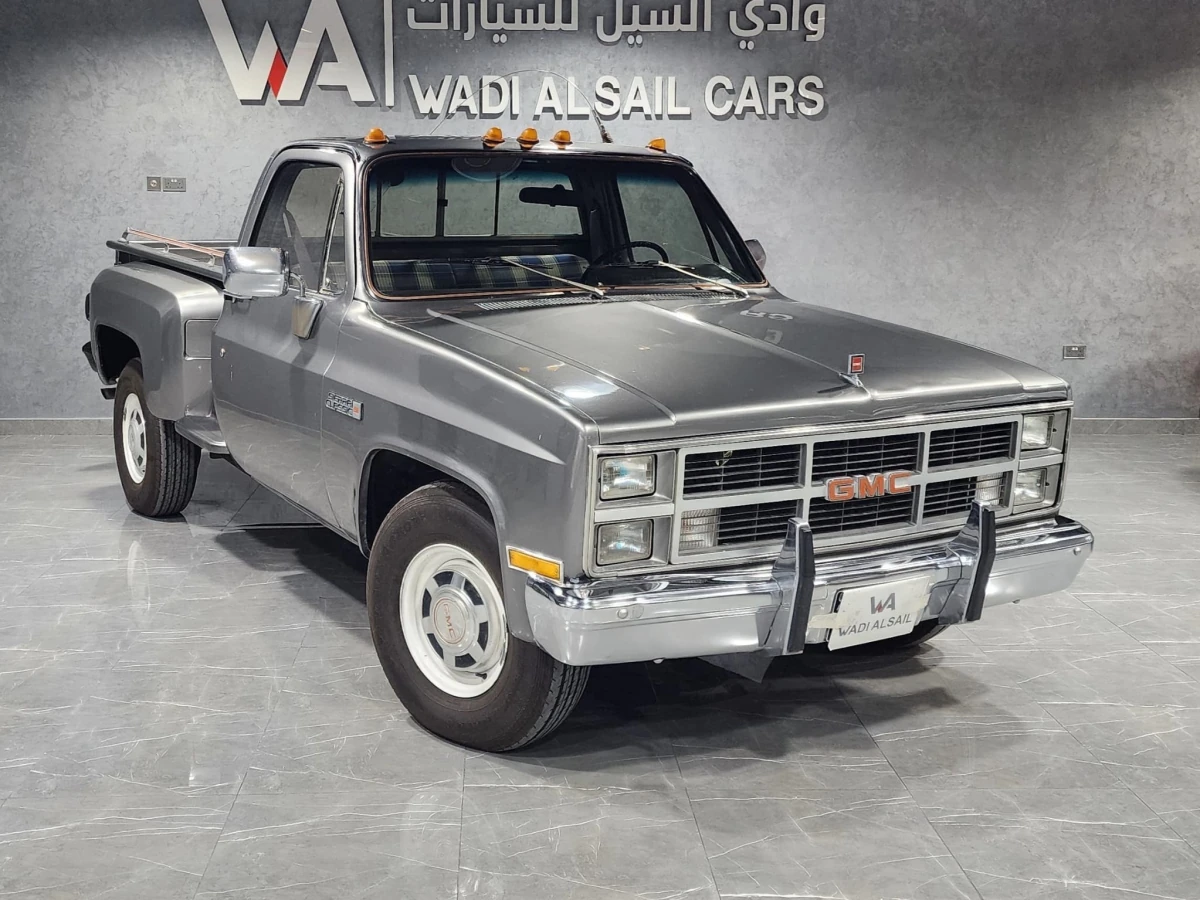 GMC Sierra Classic  1983