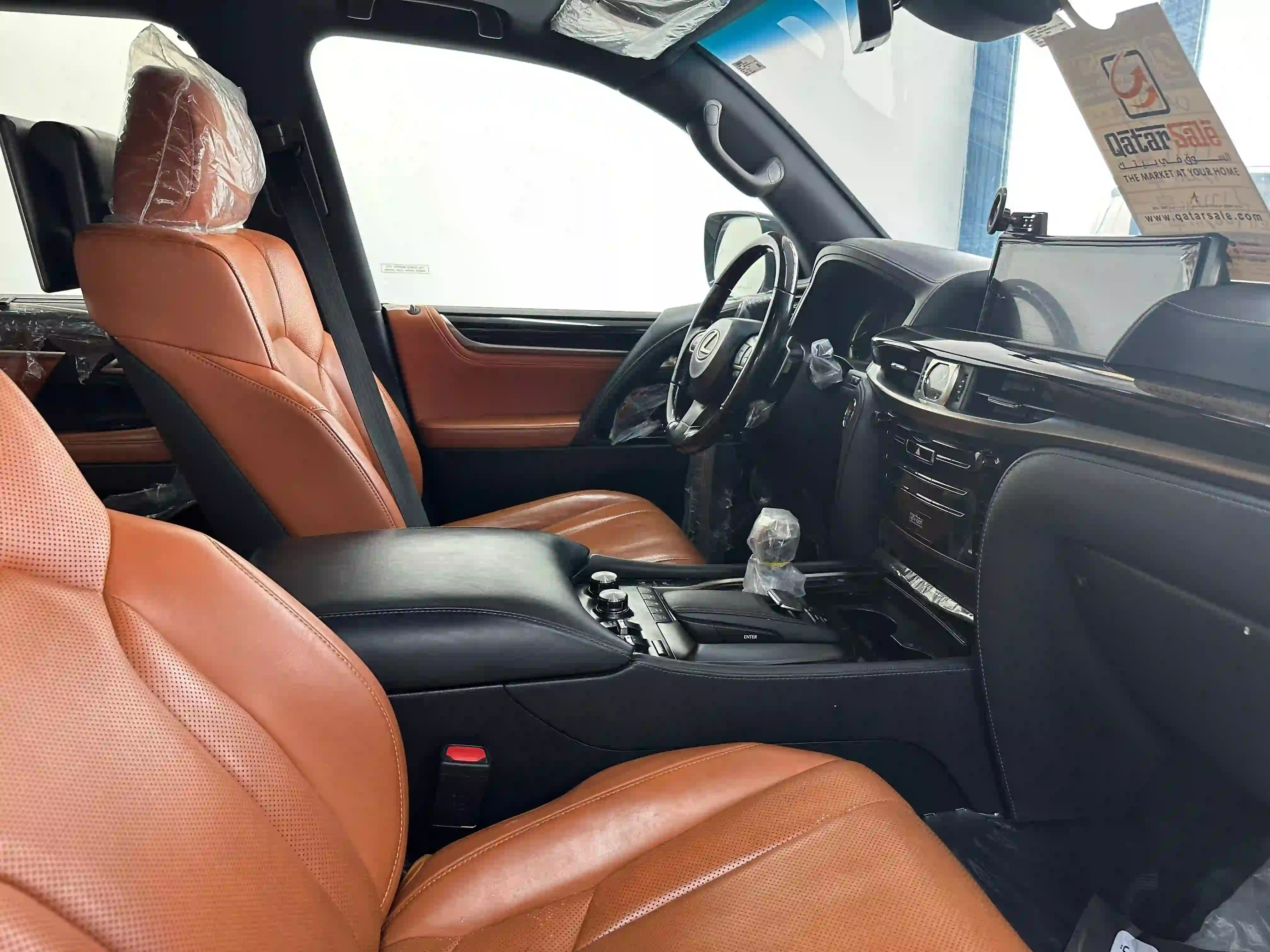 Lexus LX 570 S 2016 - Image 4