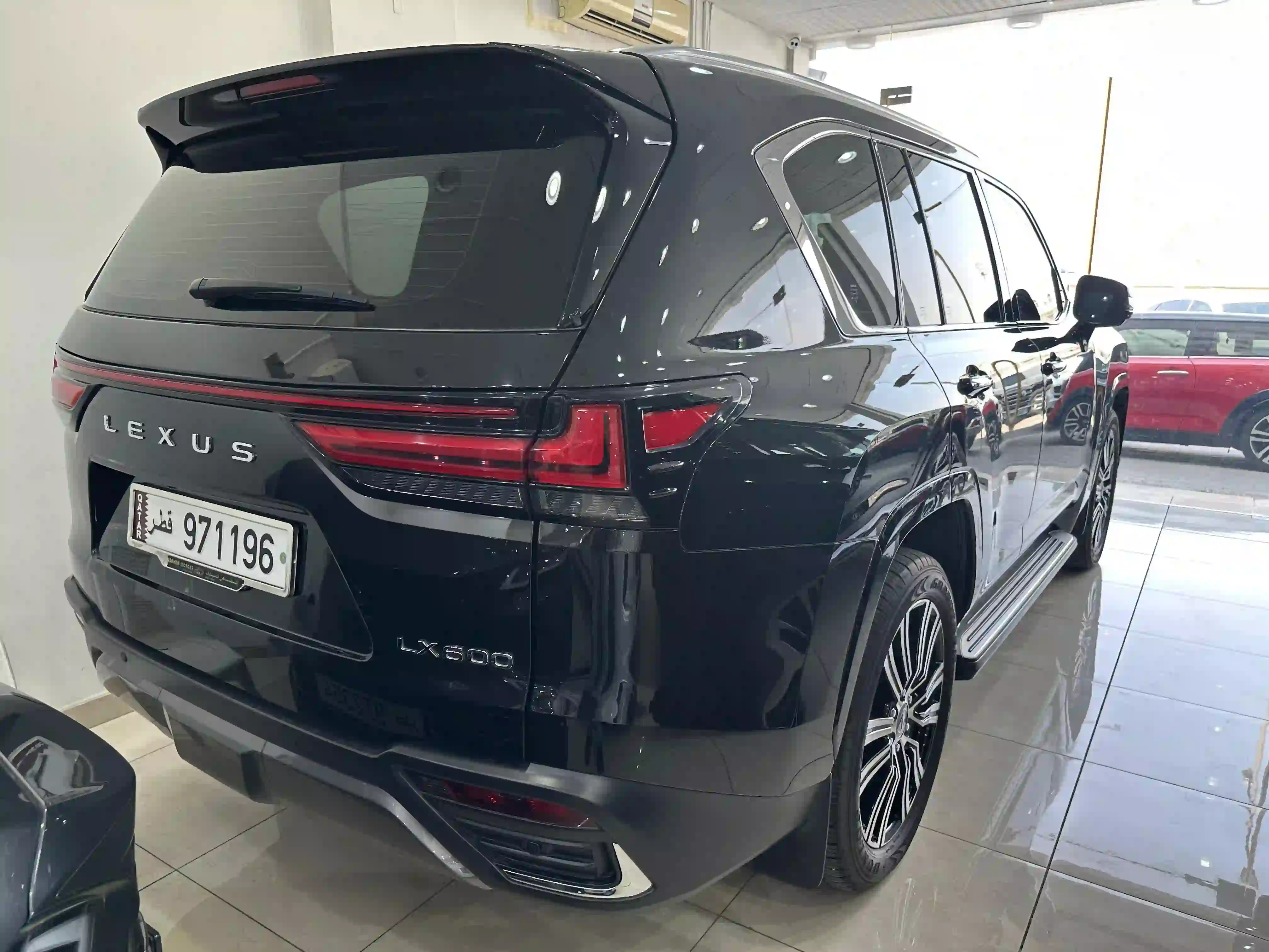 Lexus LX 600 2024 - Image 2