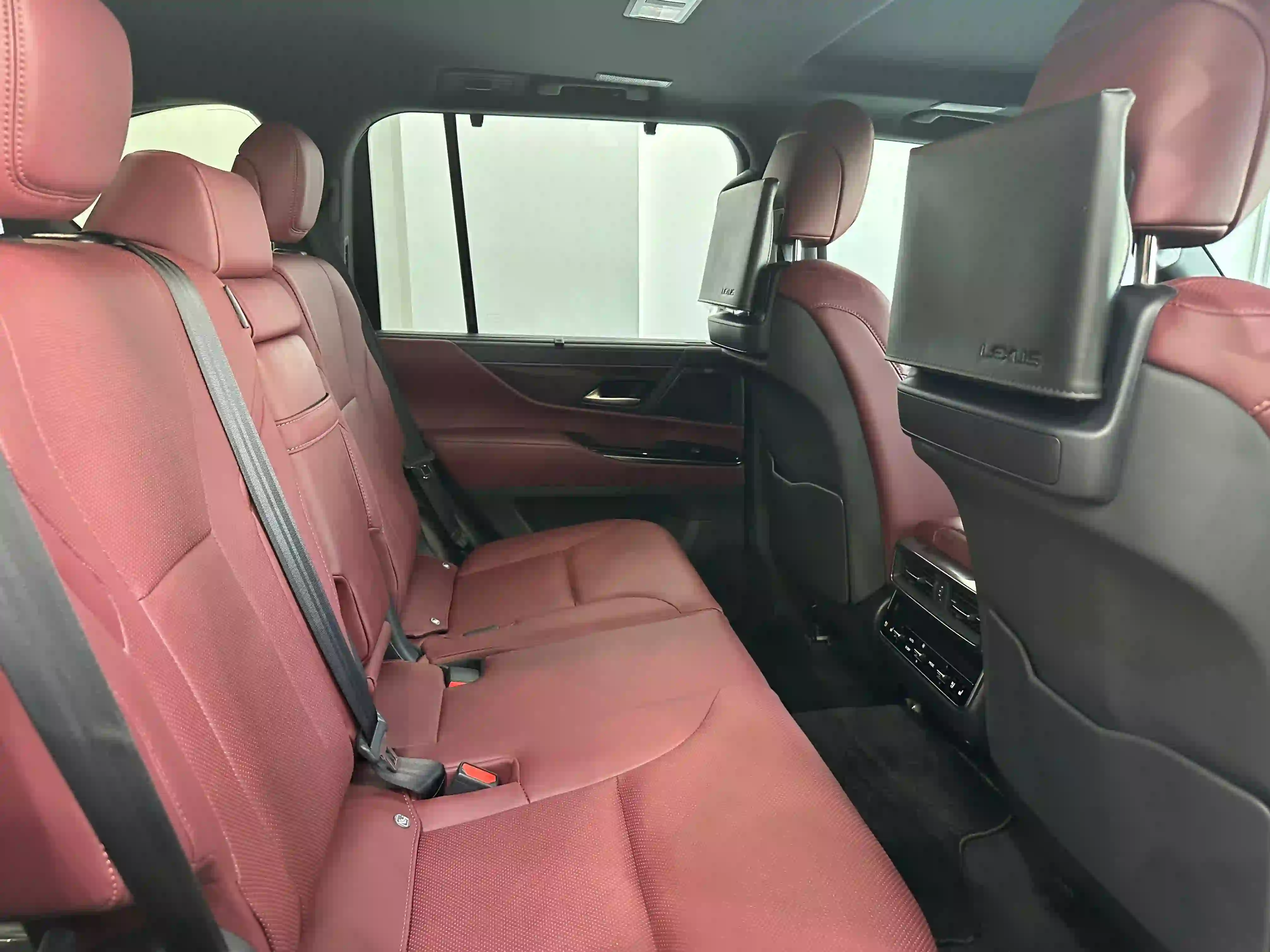 Lexus LX 600 2024 - Image 4