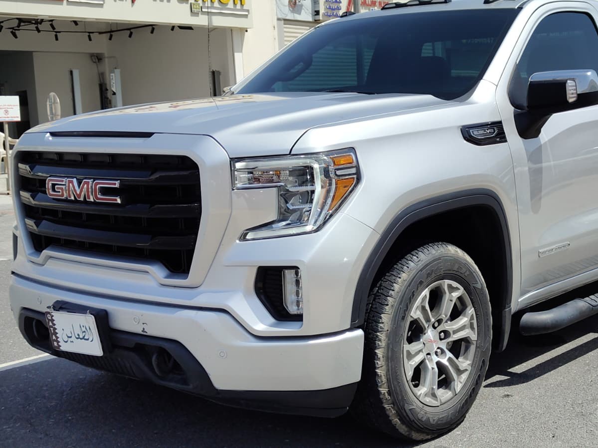 GMC Sierra Elevation  2022 - Image 2