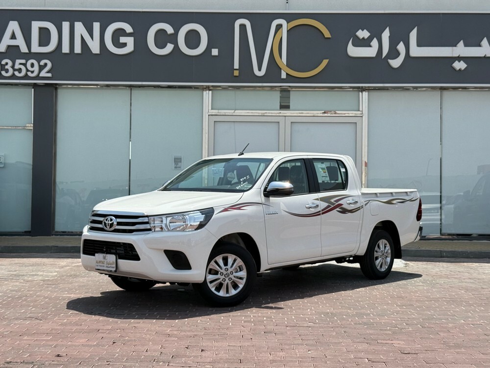 Toyota Hilux 2025 - Image 1