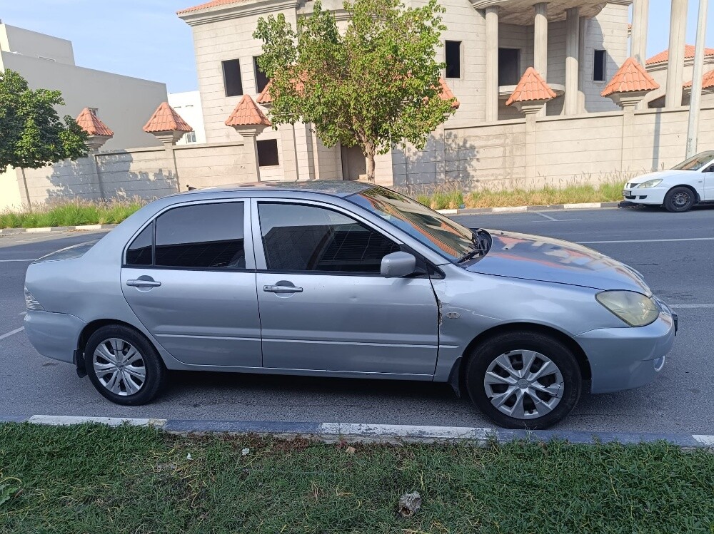 Mitsubishi Lancer 2013 - Image 3
