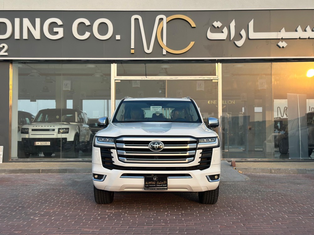 Toyota Land Cruiser VX.R 2022 - Image 2