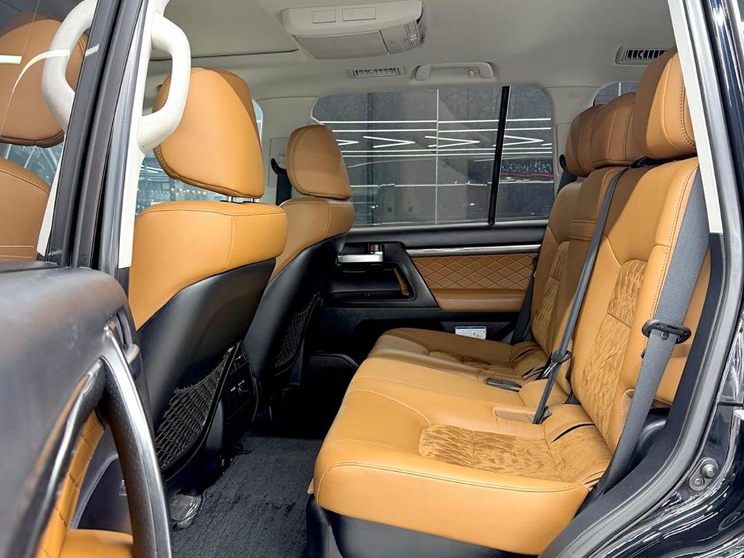 Toyota Land Cruiser GXR Grand Touring 2021 - Image 3