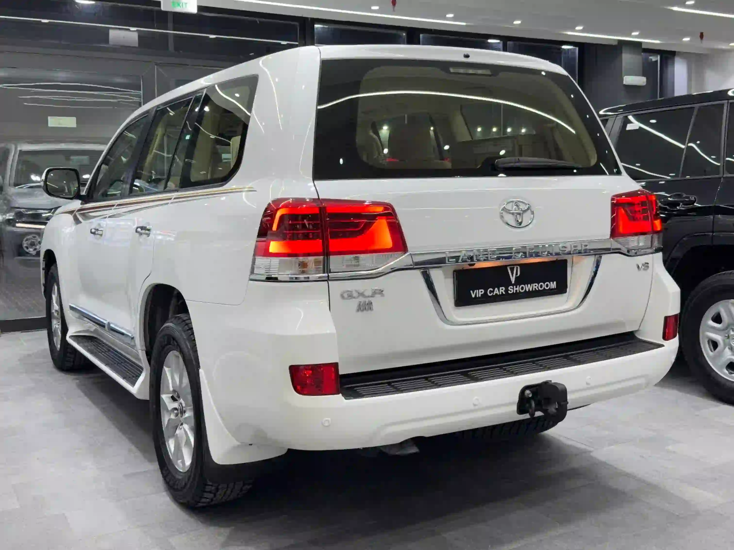 Toyota Land Cruiser GXR v8 2018 - Image 4
