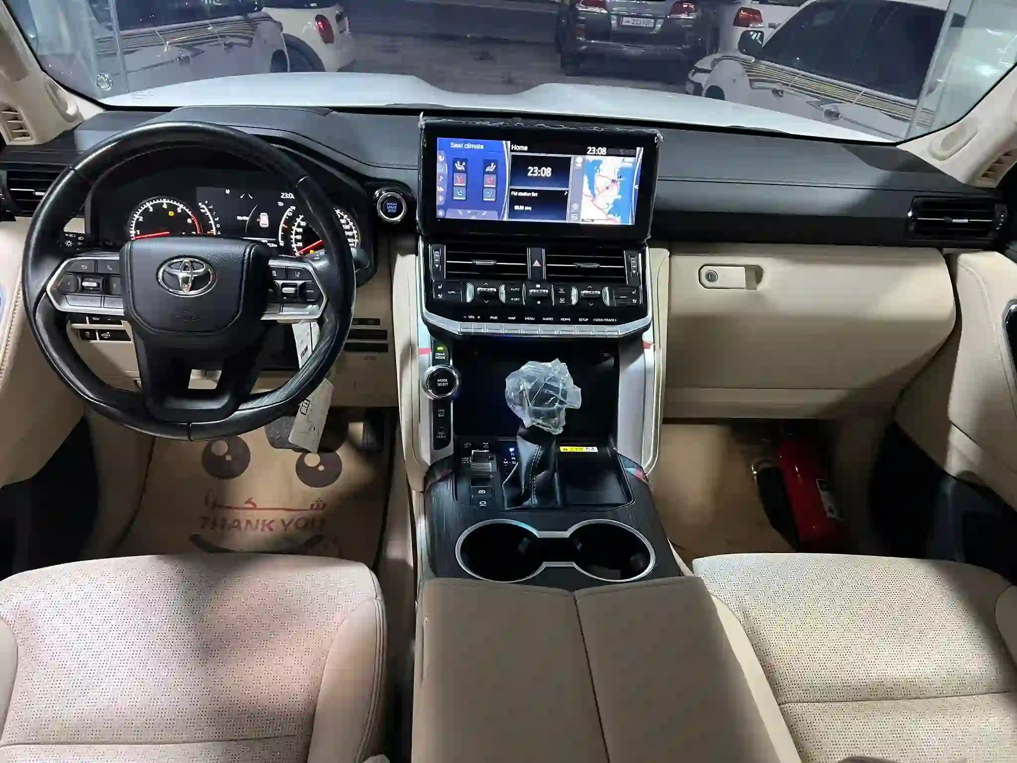 Toyota Land Cruiser VXR Twin Turbo 2022 - Image 2