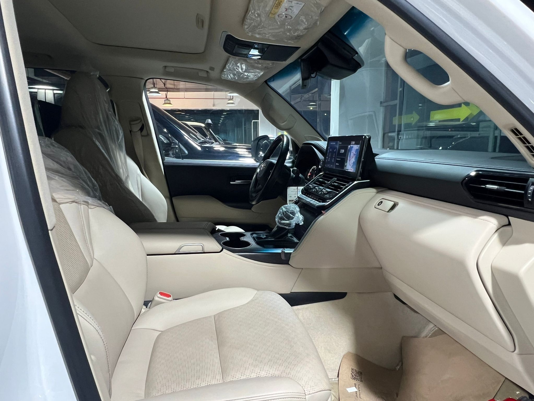 Toyota Land Cruiser VXR Twin Turbo 2022 - Image 4