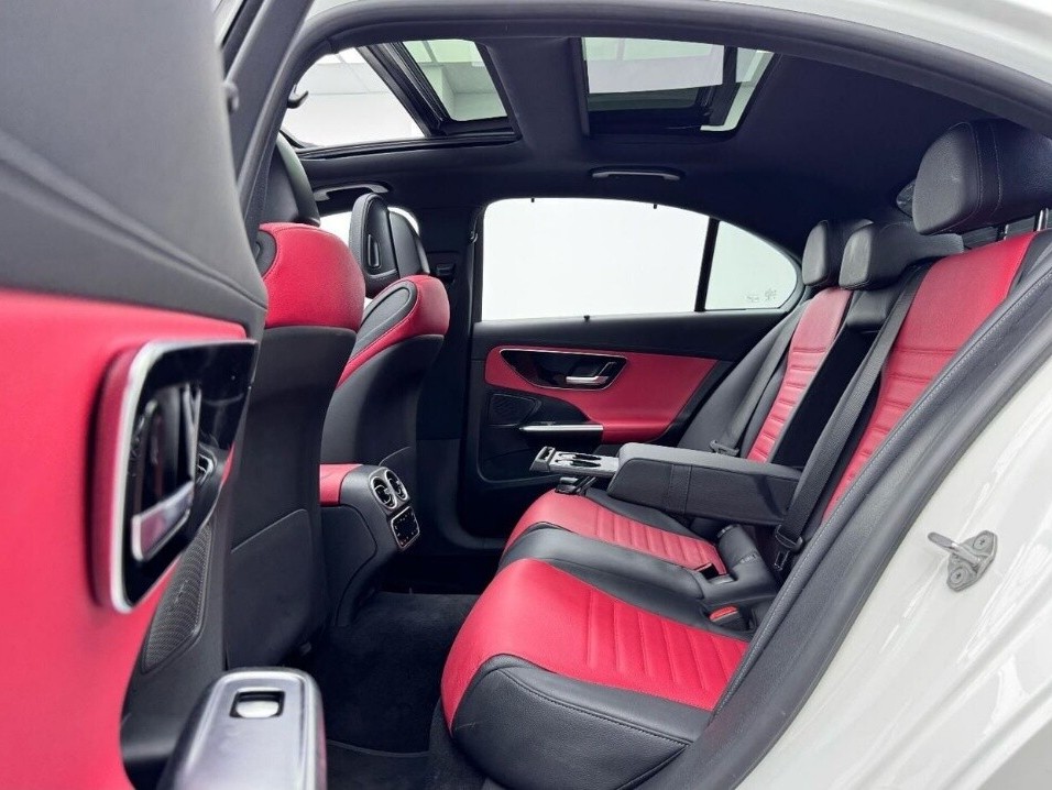 Mercedes-Benz C-Class Sedan 200 2023 - Image 2