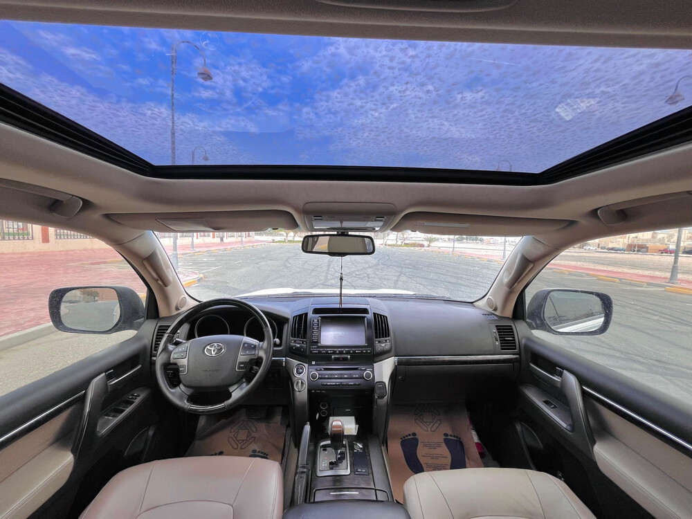 Toyota Land Cruiser VX.R 2010 - Image 4