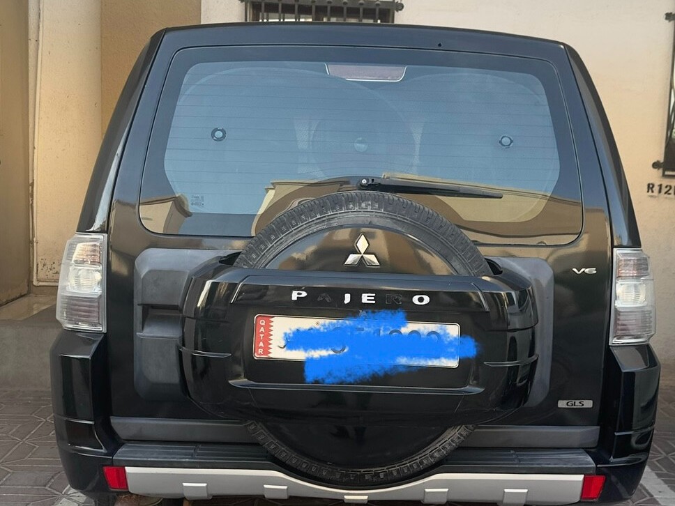 Mitsubishi Pajero 3.5 2012 - Image 2