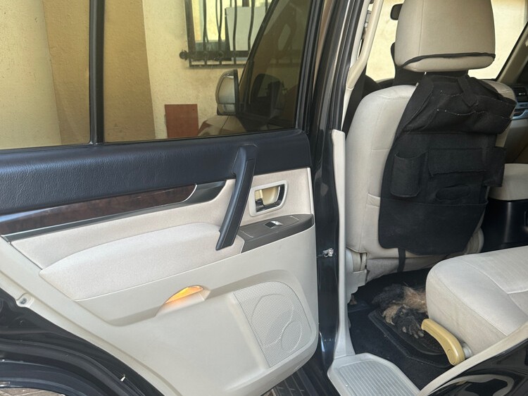 Mitsubishi Pajero 3.5 2012 - Image 4